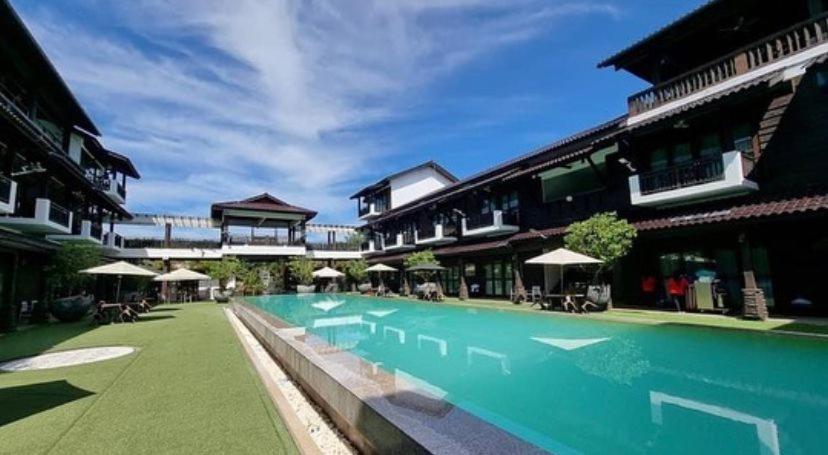 Villa D'Acqua Resort Masjid Tanah Exteriör bild